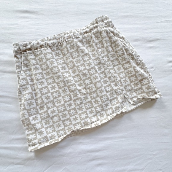 Altar’d State Floral Mini Skirt size M - Picture 1 of 5